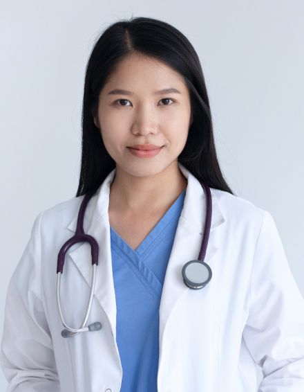 Dr. Mia Devis